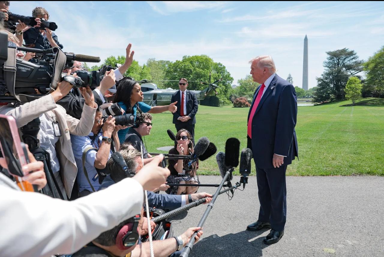 特朗普下令查核科学家离奇死亡？别再扯什么外星人这是美国军工复合体在“排雷”