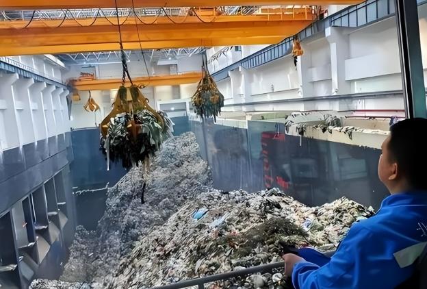 垃圾分类突然不提了？真相反转，实际上中国垃圾已成“摇钱树”焚烧厂点着炉子等垃