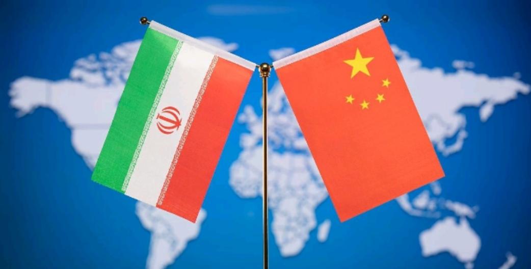 法国媒体发文声称！如今美国和以色列对伊朗的打击，实际上却是对中国的又一次削弱，一