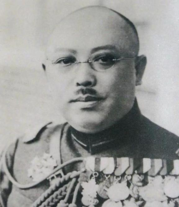 1911年，即清宣统末年，广西富川县一个瑶族村妇被强盗拦截，村妇问：“劫财还是劫