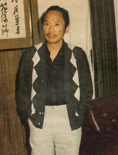 聊聊武侠小说泰斗级大师古龙吧古龙（1938年6月7日—1985年9月21日），