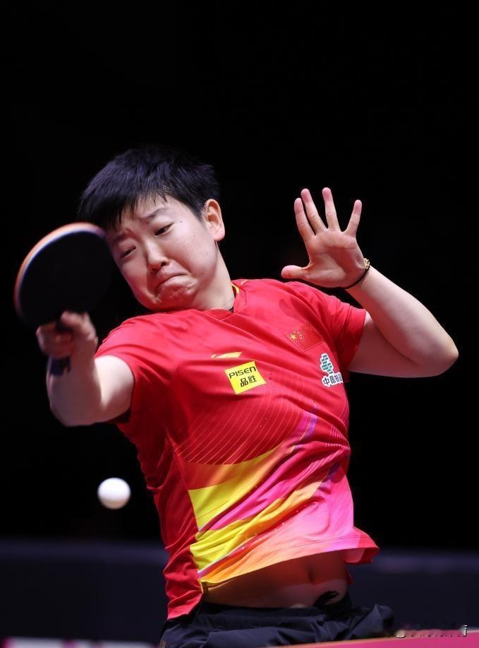 太佩服孙颖莎打球了，完全就是实力碾压对手。圈内专业人士都说，莎莎真正本
