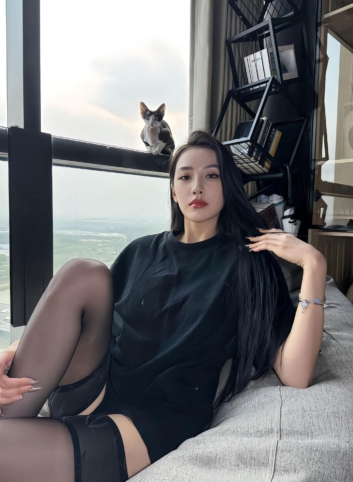 小猫咪好可爱​​​