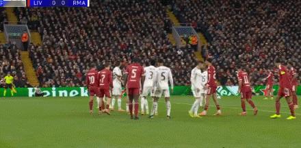 阿隆索的皇马，前后场没有头球，整活不输瓜迪奥拉：卡马文加也能打右边锋？居莱尔该换