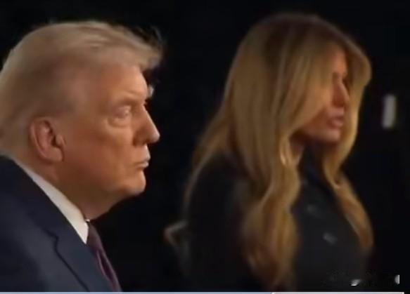 🔻记者问：“亚马逊为制作和推广《梅拉尼娅》这部电影支付了7500万美元。这