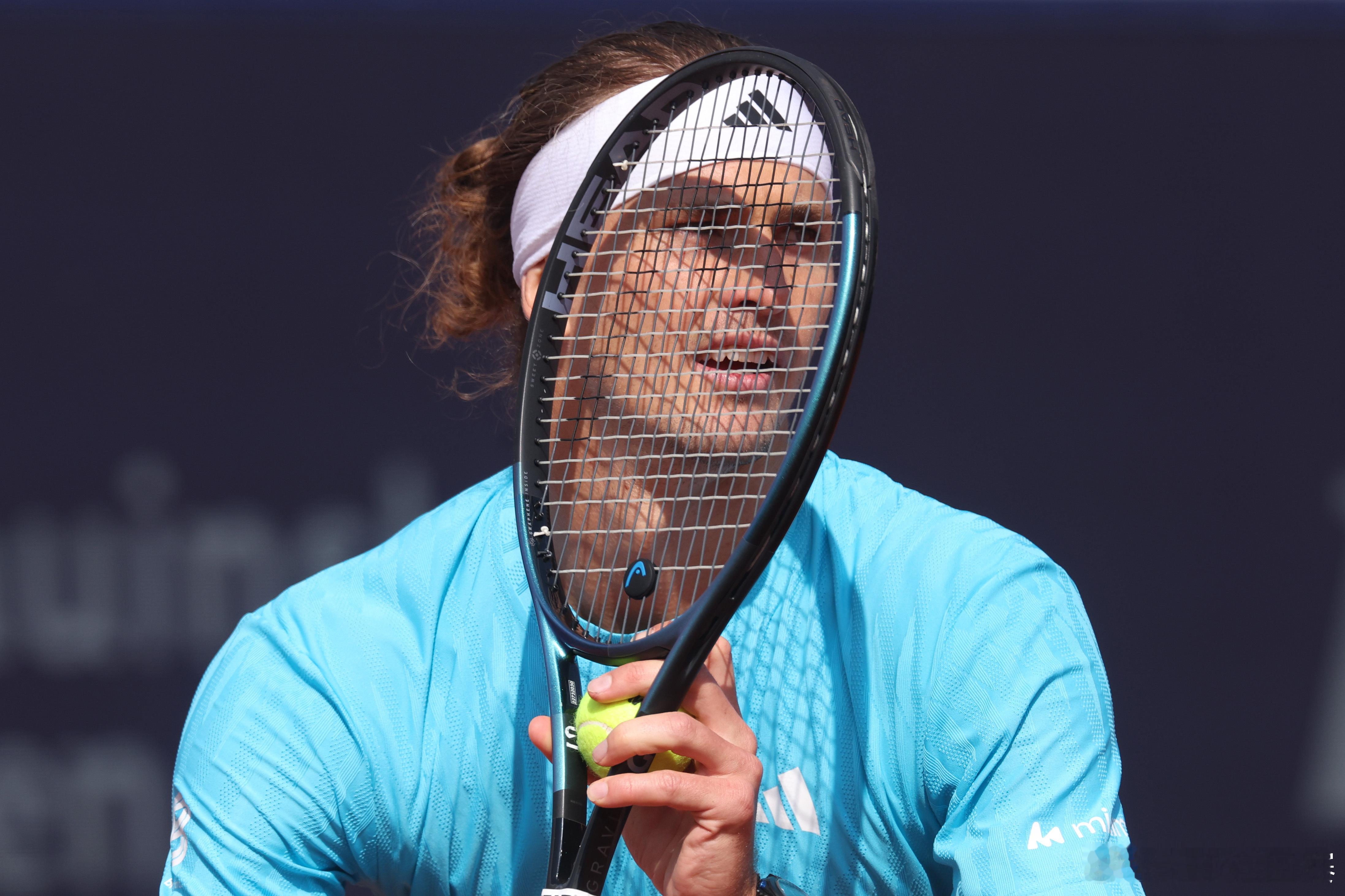 两站ATP500赛事周四完整赛果⬇️📍巴塞罗那站第二轮：卢布列夫6-26