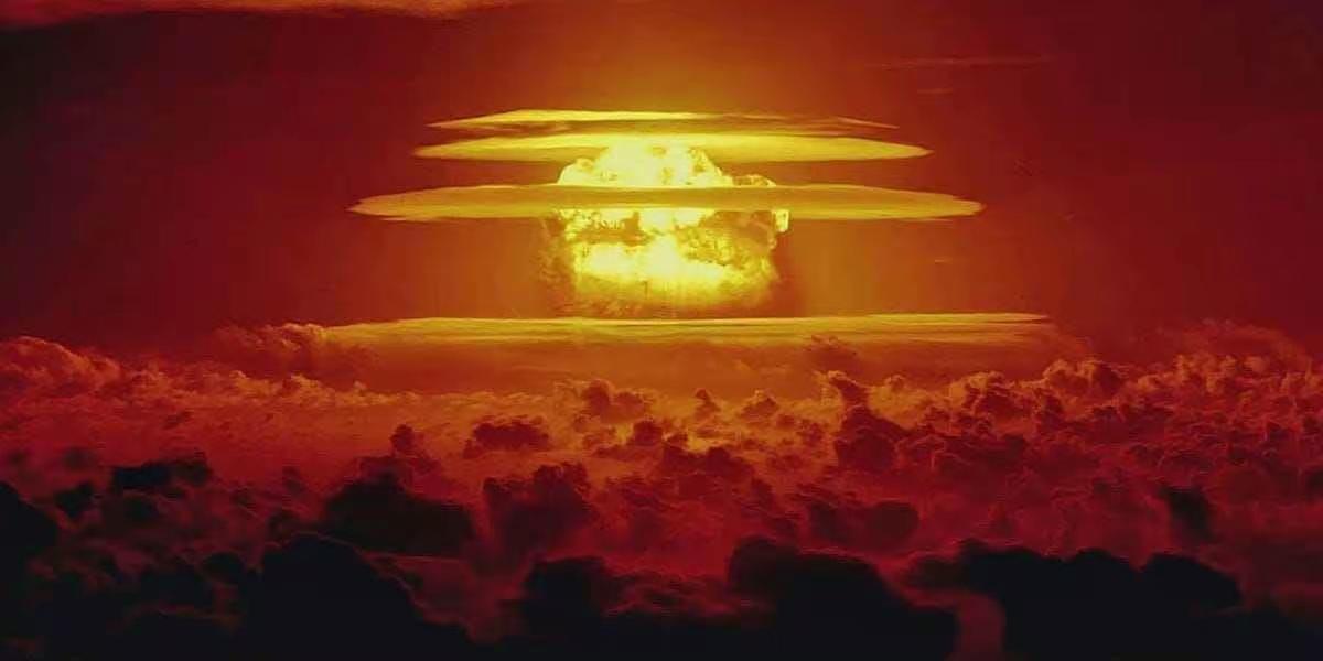 美:阿中问你个问题中:啥事啊美:你家不首先使用蘑菇是不是只有你家被炸以后