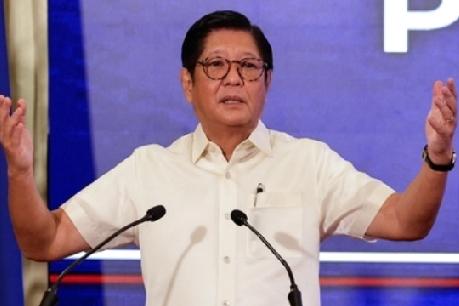 支持率暴跌，父亲被推翻下台，小马科斯也到尽头了！12月8日，香港《南华早报》