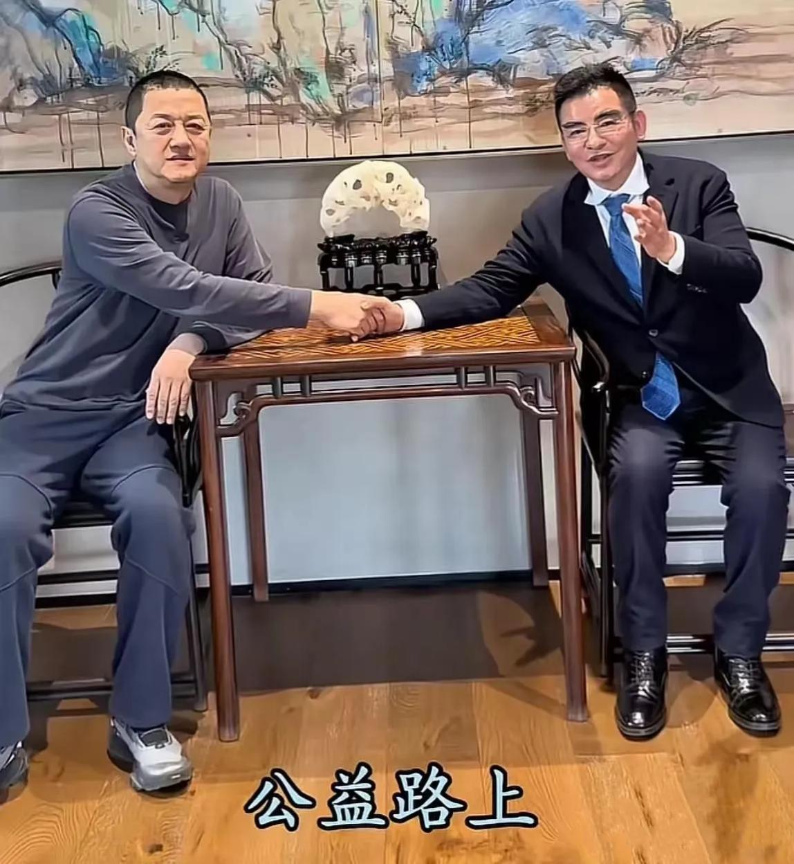 最近刷到陈光标这波操作，真是把流量玩出了新高度。一台1300万的劳斯莱斯幻影