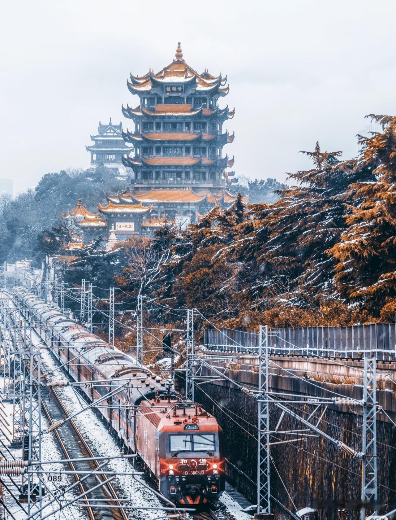 奋进江城共筑新篇｜寒风再烈，武汉的冬日暖得藏不住！都说武汉的冬天是“魔法攻