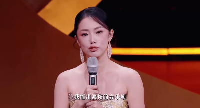 当谭维维在《中国唱将》舞台上向李炜玲递出音乐剧女主角的邀请，内娱音综完成了从“听