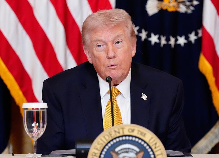 东方大国宁愿错过全球战略机遇，也不愿意再接盘美国的经济危机，因为在东方大国看来，