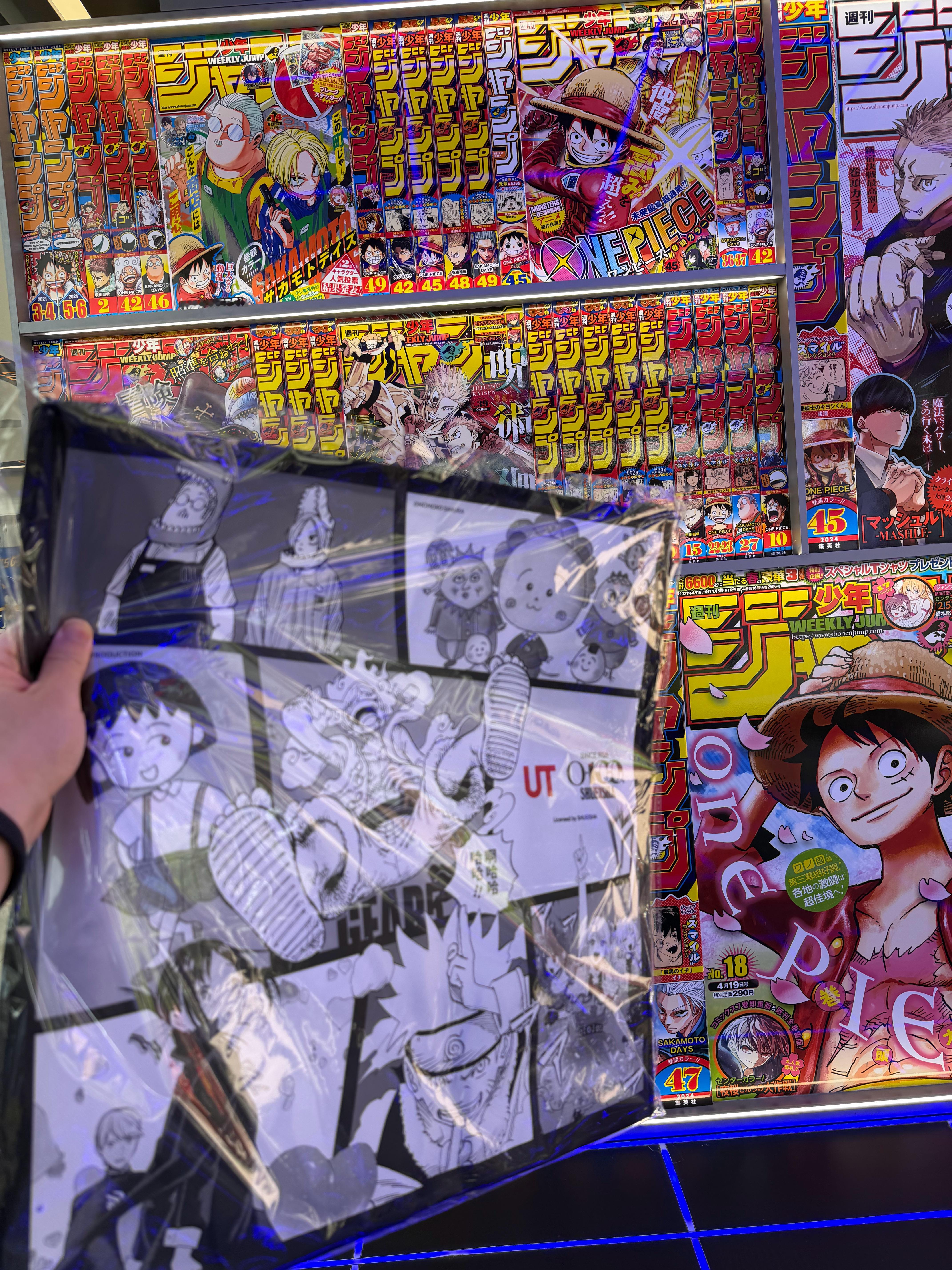 今天去领中登二次元“鸡蛋”优衣库海贼王集英社上海·百联ZX创趣场