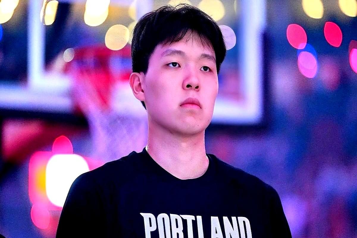 俗话说得好看完开拓者这场球，再一看数据，真是没忍住笑。全队正负值最高的，