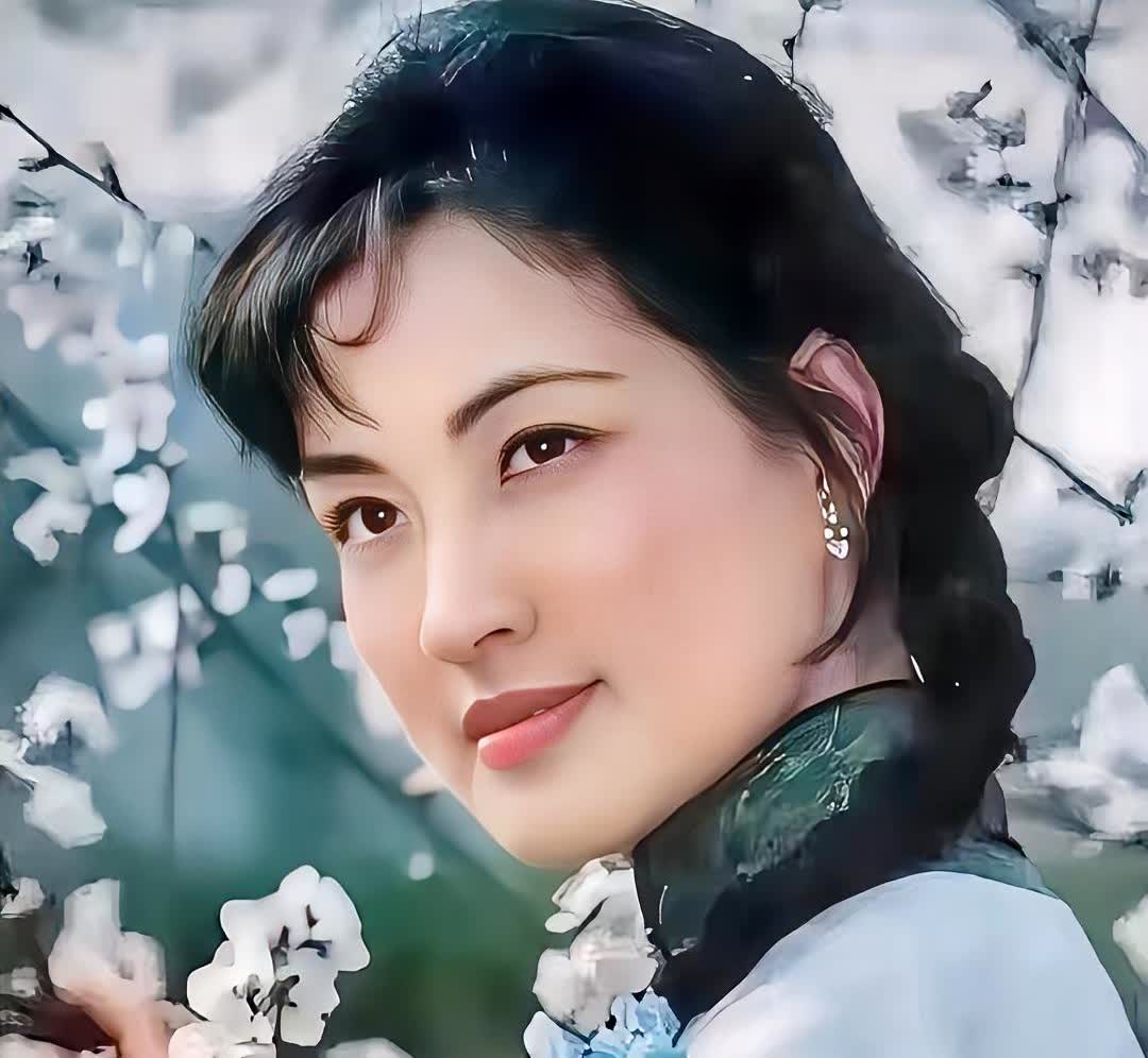 离婚多次的十位女明星：一、许纯美：五婚五离。二、刘晓庆：四婚三离。三