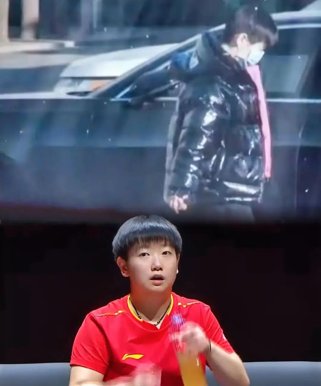 莎莎终于落地石家庄，冬至饺子热腾腾，妈妈的手艺比奖杯更补人。总决赛伤退那一