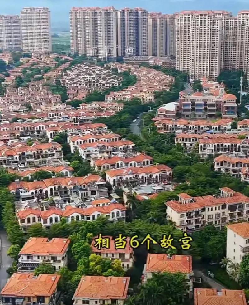 论性价比，嘉和城的别墅群更胜一筹，它是南宁唯一有大量居民居住的别墅区。嘉和城位