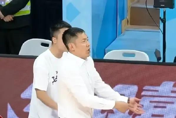 CBA常规赛收官战，广州队必须得感谢浙江宁波，广州队输给深圳，只能寄望于浙江宁波