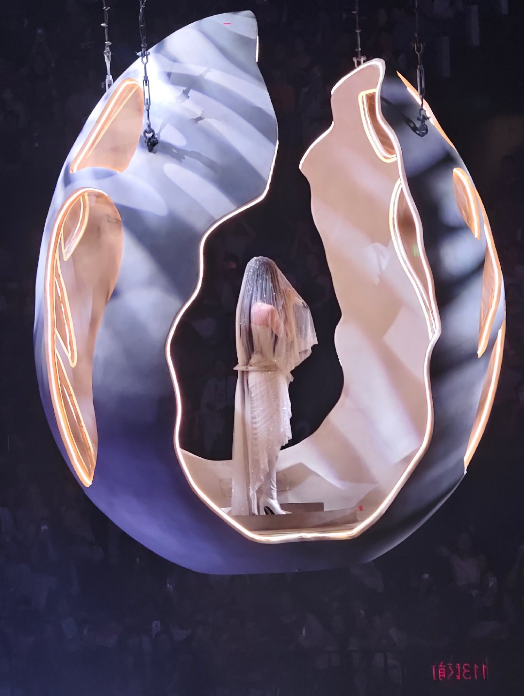 我不再难过了，我见到了单依纯[红脸笑]#单依纯##单依纯#​