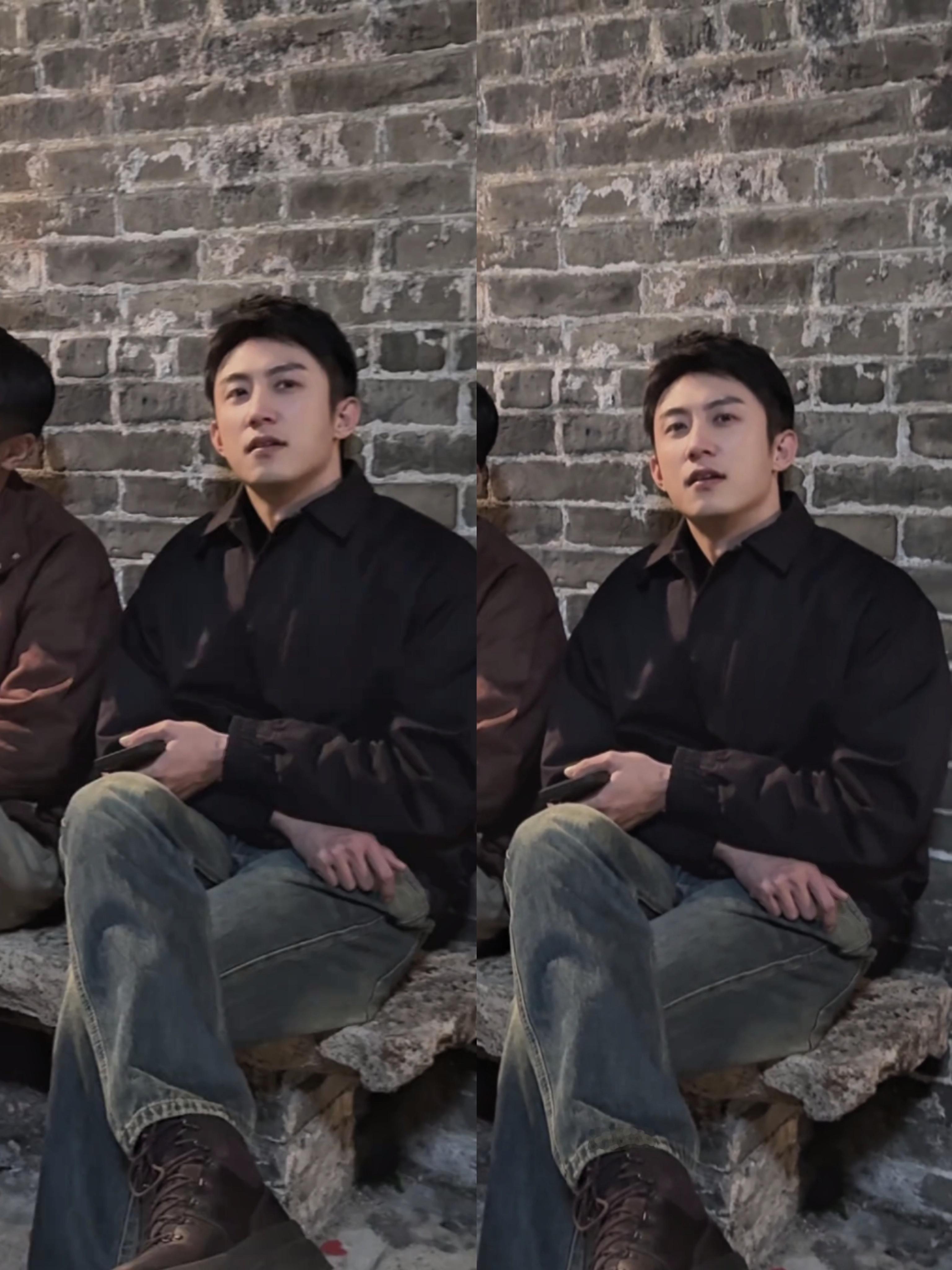 太阳系里有很多自己不会发光的行星，当他们靠近太阳时会因为阳光的照射发出各种各样或