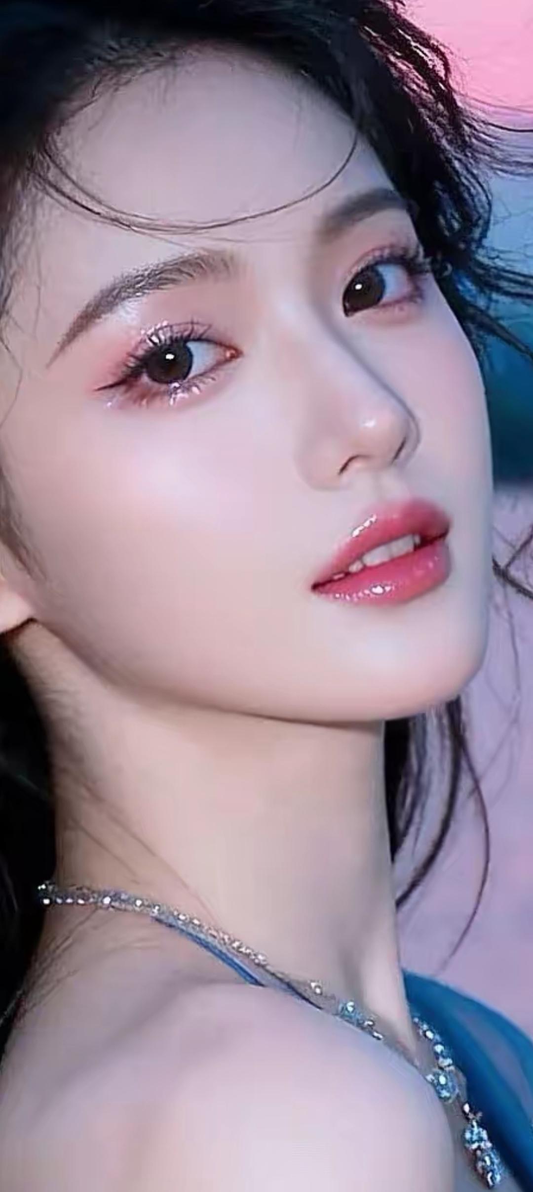 梦幻少女风，甜美妆容，闪耀项链，完美呈现！💖✨