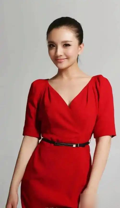孙茜（甘肃兰州）父亲‑身份：甘肃兰州普通单位在岗职工，工作稳定踏实，收
