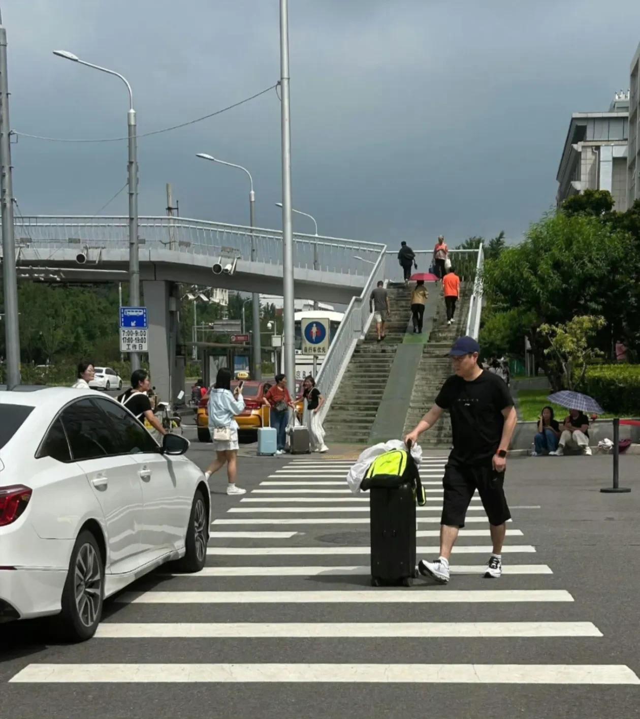 什么原因邱贻可没有随队去横滨参加冠军赛？刘恒没有去可以理解，因为林高远没有参赛