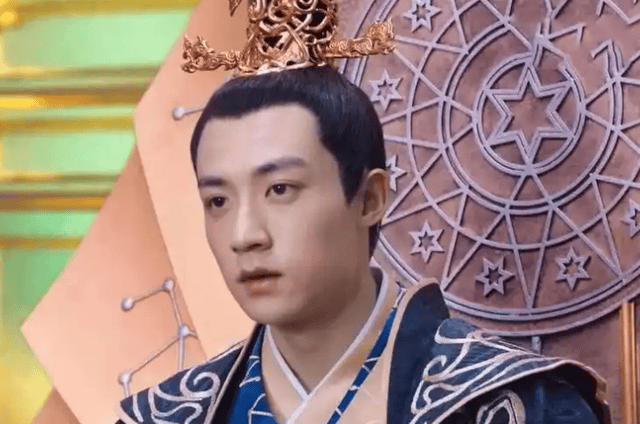 南唐开国君主李昪童年凄惨，四处流浪乞讨，遇贵人后两度被收养