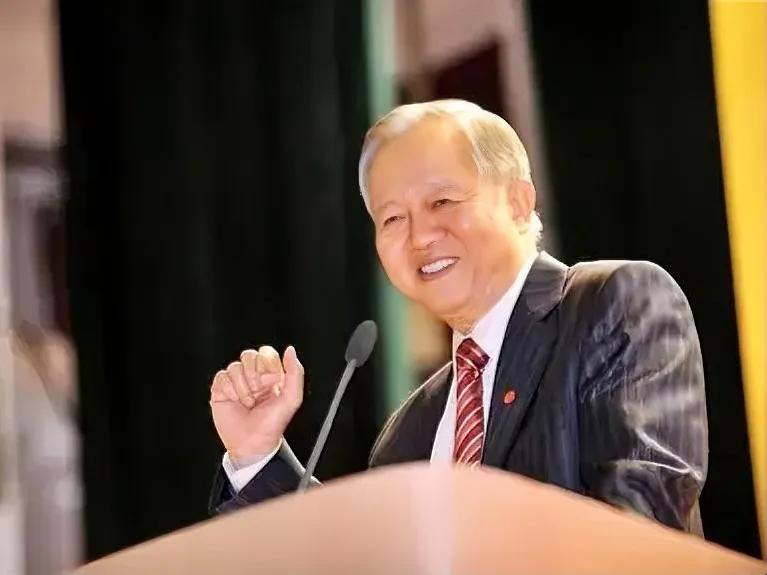 曾仕强说：“不要心里想什么，就嘴上说什么。不要以为你是出于好意，别人就能