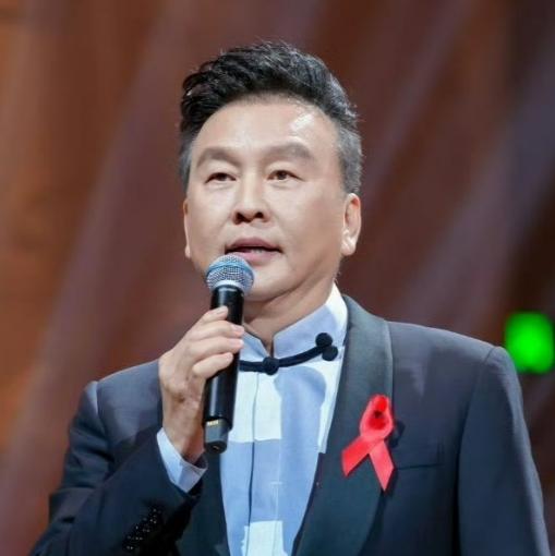 娱乐圈，曝出大瓜！4月8日，娱乐圈一整天都静悄悄，没想到下午时分，突然传来一