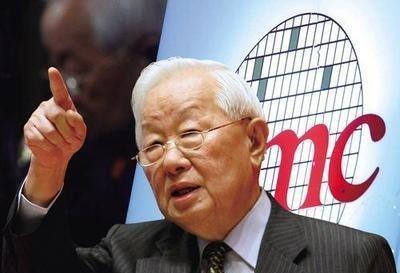 对于"台积电创始人张忠谋"的身份与抉择之辩，近期其本人一番直言不讳的自我剖析提供