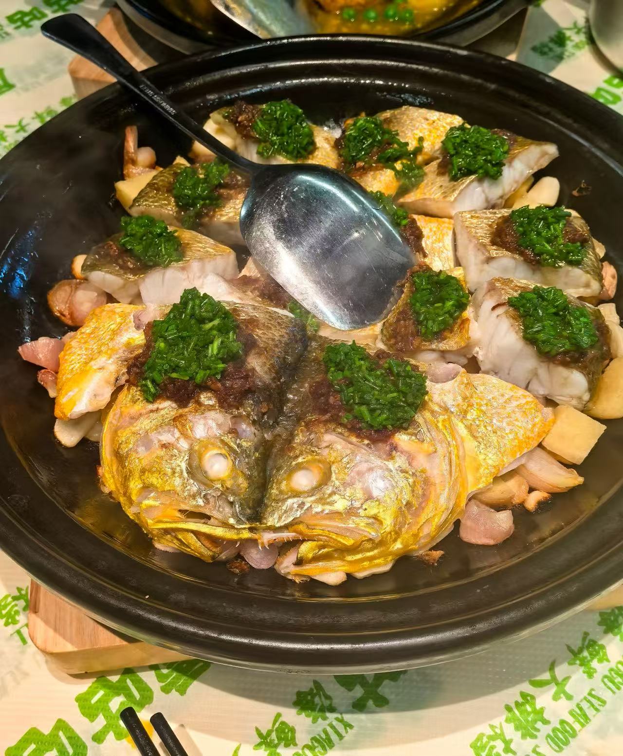 福建厦门海鲜口味大排档，这家真的吃撑了！