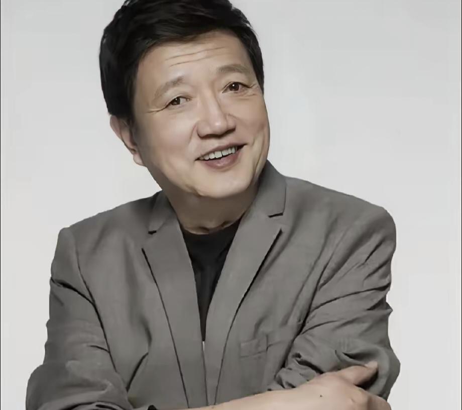 72岁老戏骨秦焰离世，最难过的不是女儿也不是李勤勤而是陈佩斯72岁老戏骨秦焰