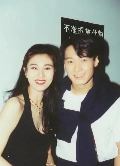 富豪知道李嘉欣想要的是什么，她不是单单爱钱的女人，她要钱也要爱，说白了就是既要又