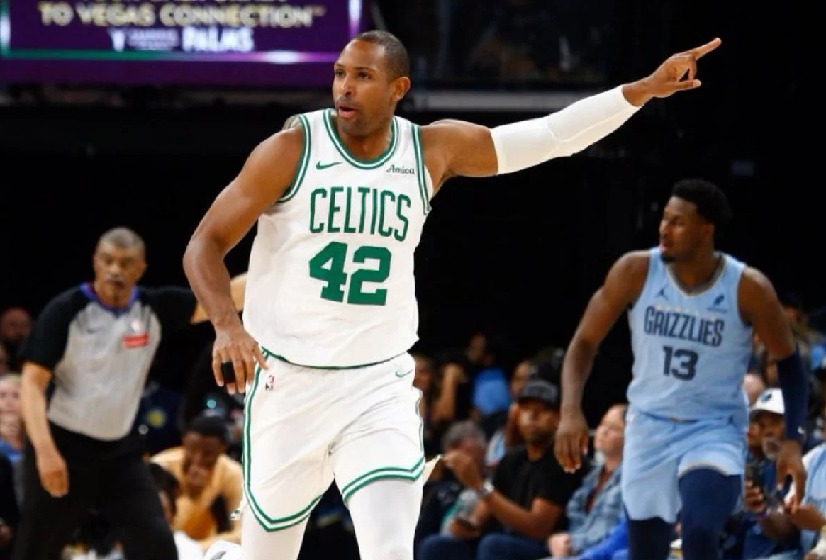 美媒Fullcourtpass更新社交媒体，转载NBCSports湾区记者Mon