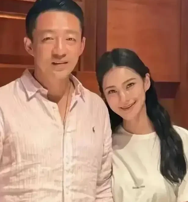 马筱梅会不会成为第二个大S马筱梅在直播间分享直播的时候，说等孩子过百天了就回北