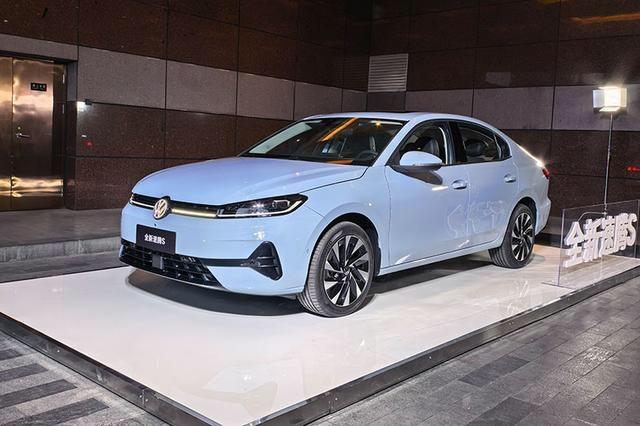 全新一代速腾S和新揽巡上市你会买嘛全新一代速腾S定位紧凑型轿车，引领A+级发展