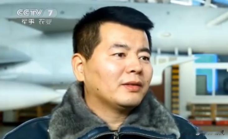 2015年，内蒙一大娘正在家里吃饭，突然听到院中传来巨响，刚要推门查看，没曾想，