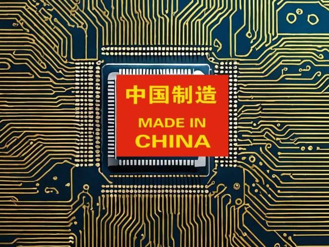 谁能想到，如今最能赚外汇的出口王牌，居然是曾经被大家调侃“处处卡脖子”的芯片