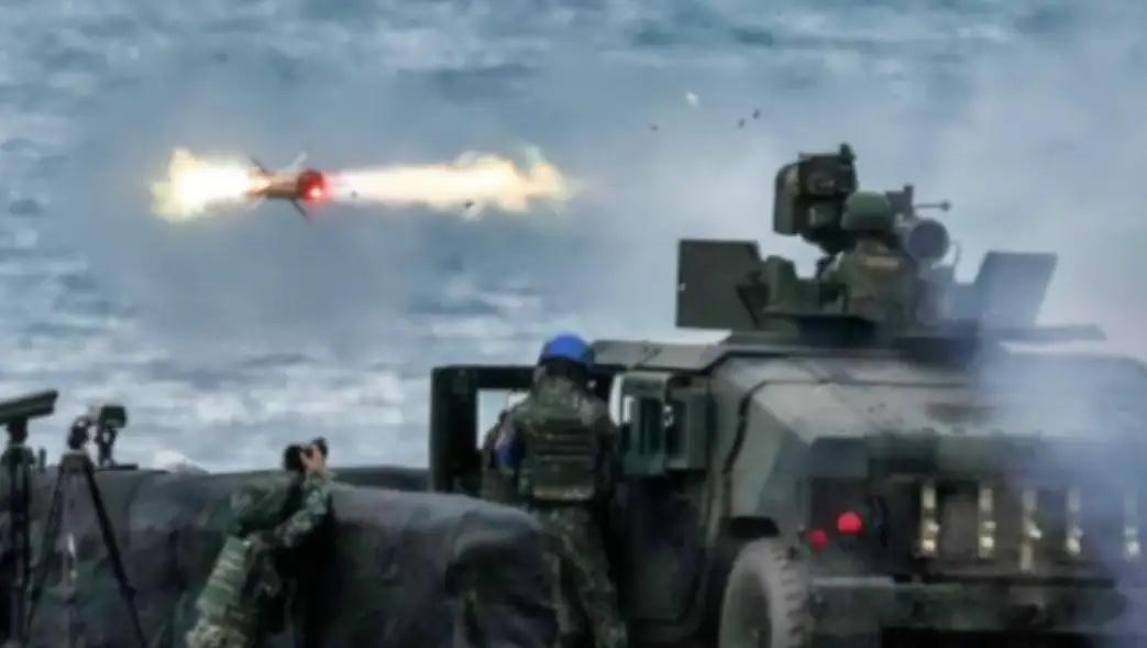 台湾没钱付款了。美国那边给台湾下了最后通牒，如果在月底之前没把钱送到，美国就要