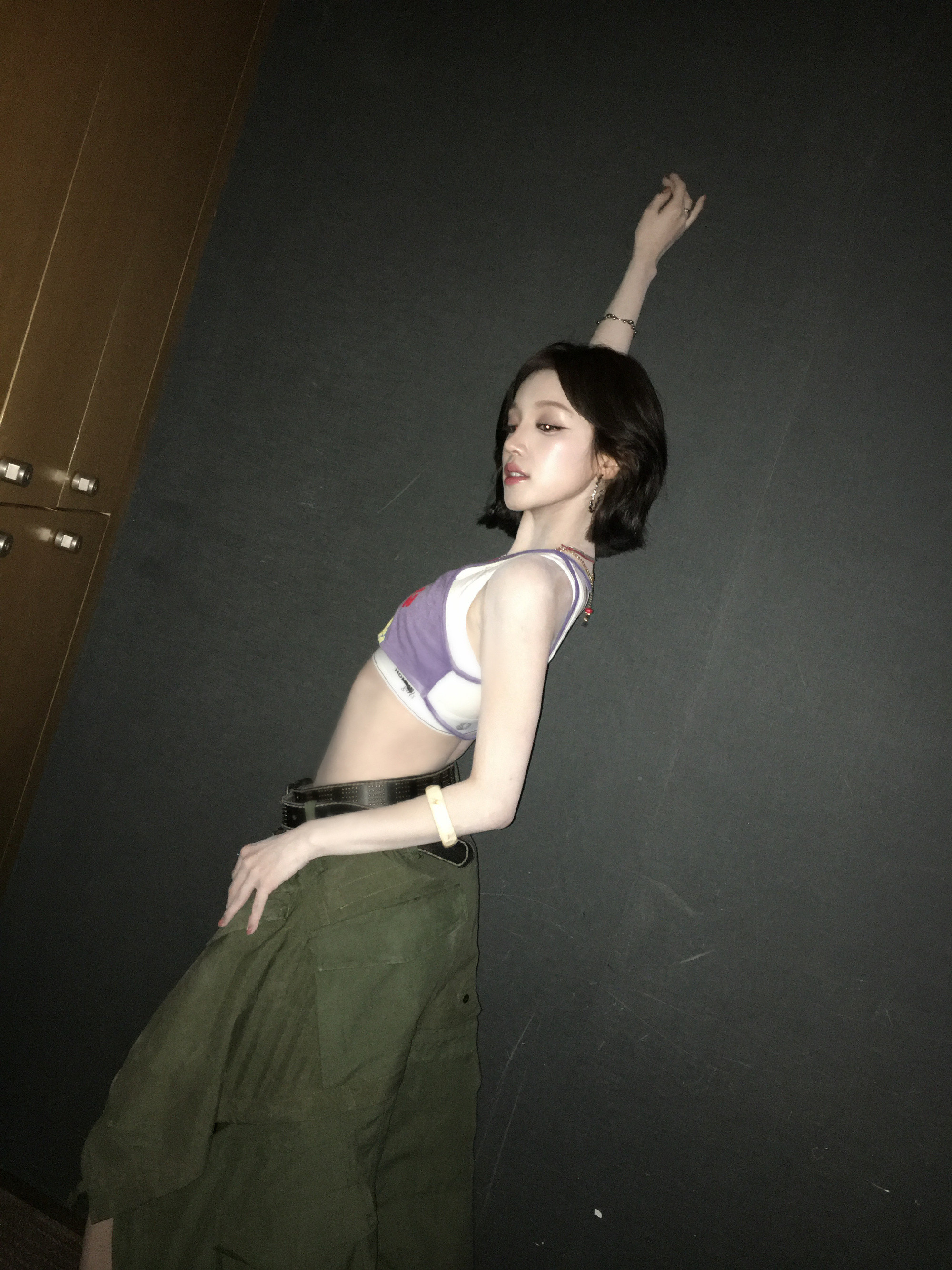 宋雨琦美式辣妹宋雨琦完全黑短辣妹来的！舞台很美，线下更美宋雨琦打歌造型宋雨琦