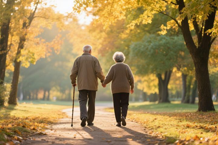 人到晚年，万般皆看淡，健康自渡才是福好好生活，快乐度日，尽力守住健康。人