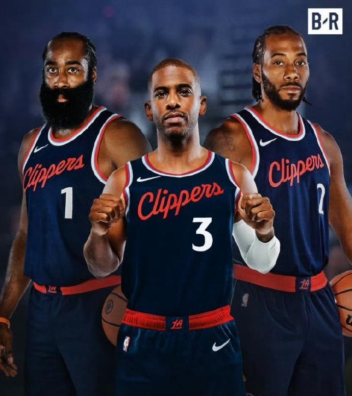 NBA：保罗1年360万美元回归快船老将底薪合同回归快船，这是他职业生涯的第2