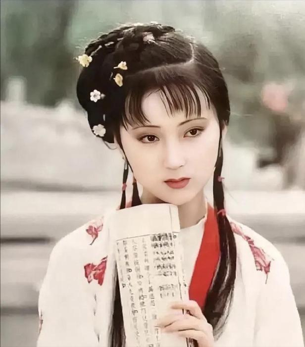 2007年，陈晓旭到了弥留之际，她让人联系前夫毕彦君，说自己想见毕彦君一面，可是