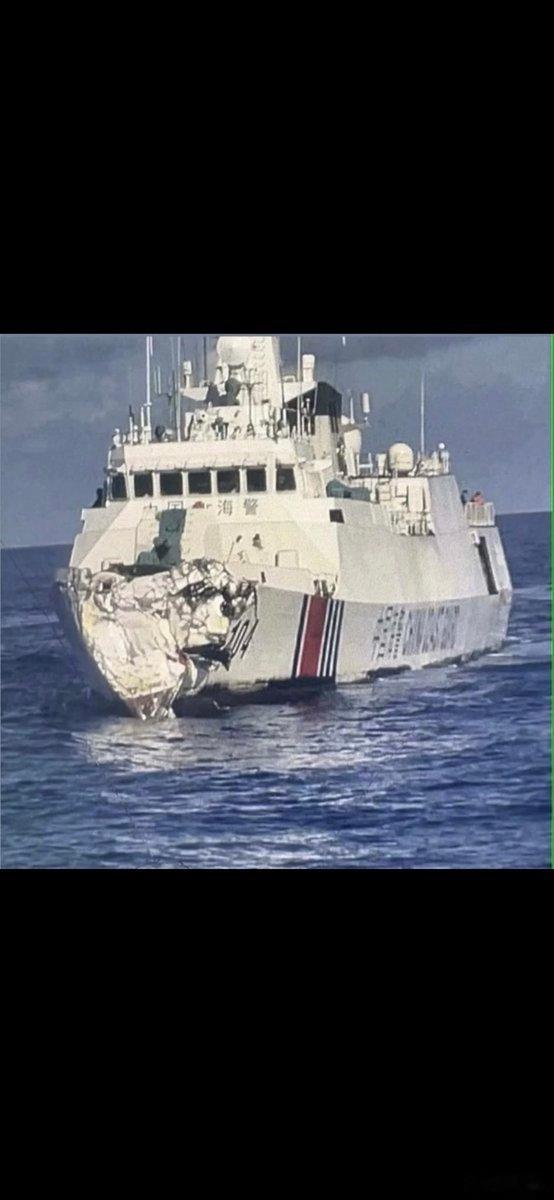在2025年8月11日中国海警3104号“南域”舰在黄岩岛附近海域执行维权执法任