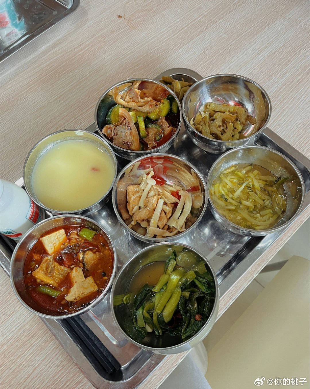 155女孩子吃这些真的很多吗？被同学嘲笑了校园共创计划