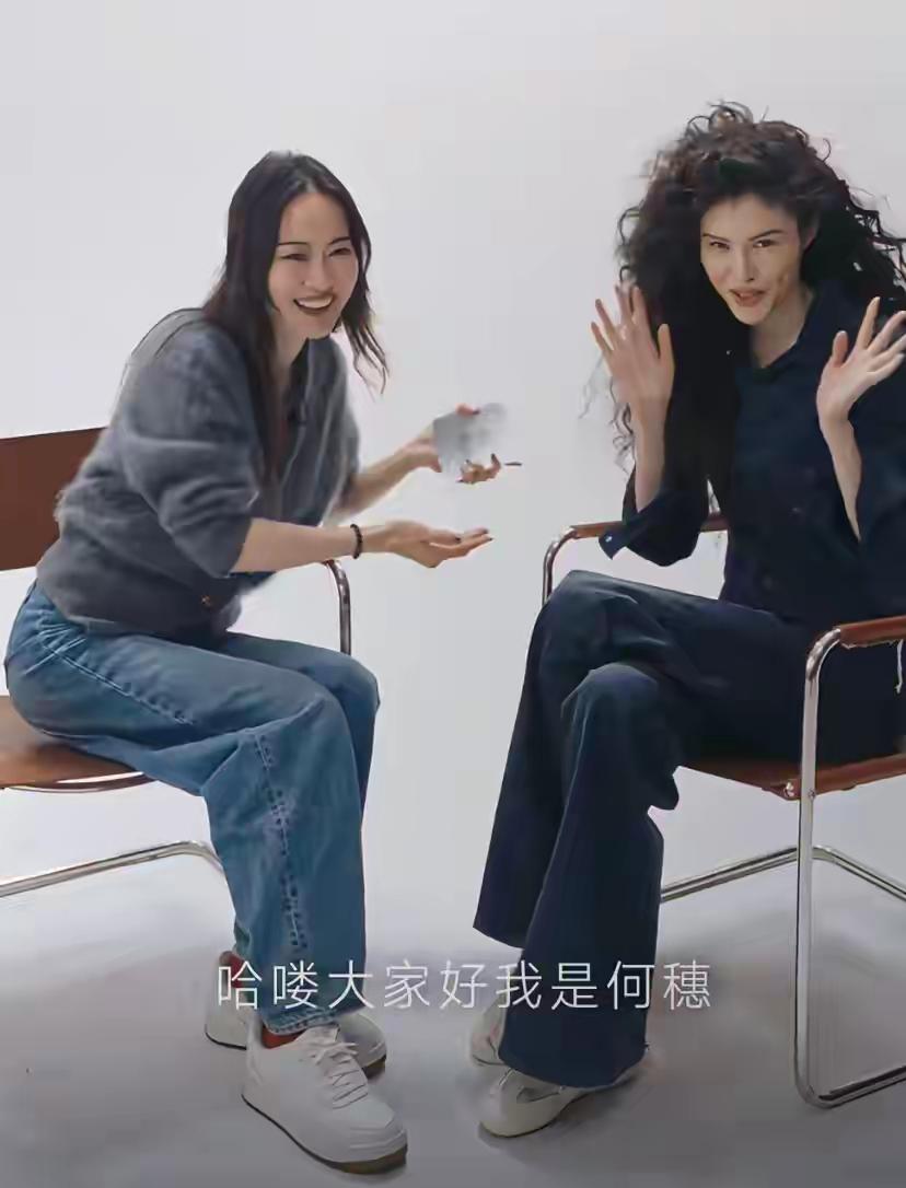 何穗产后复出也太绝了！刚官宣生子俩月，直接拿下《时尚芭莎》2026开年刊封面，这