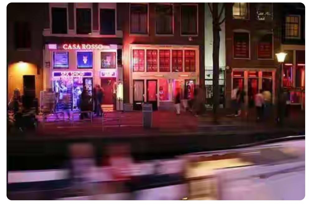 假如国内允许设立红灯区，那国内有更多已婚年龄男人不结婚。原因也很简单，如今社会男