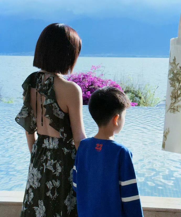 陈晓和陈妍希的结局原来早就有迹可循42岁的陈妍希今天过生日，竟然发了一张自己