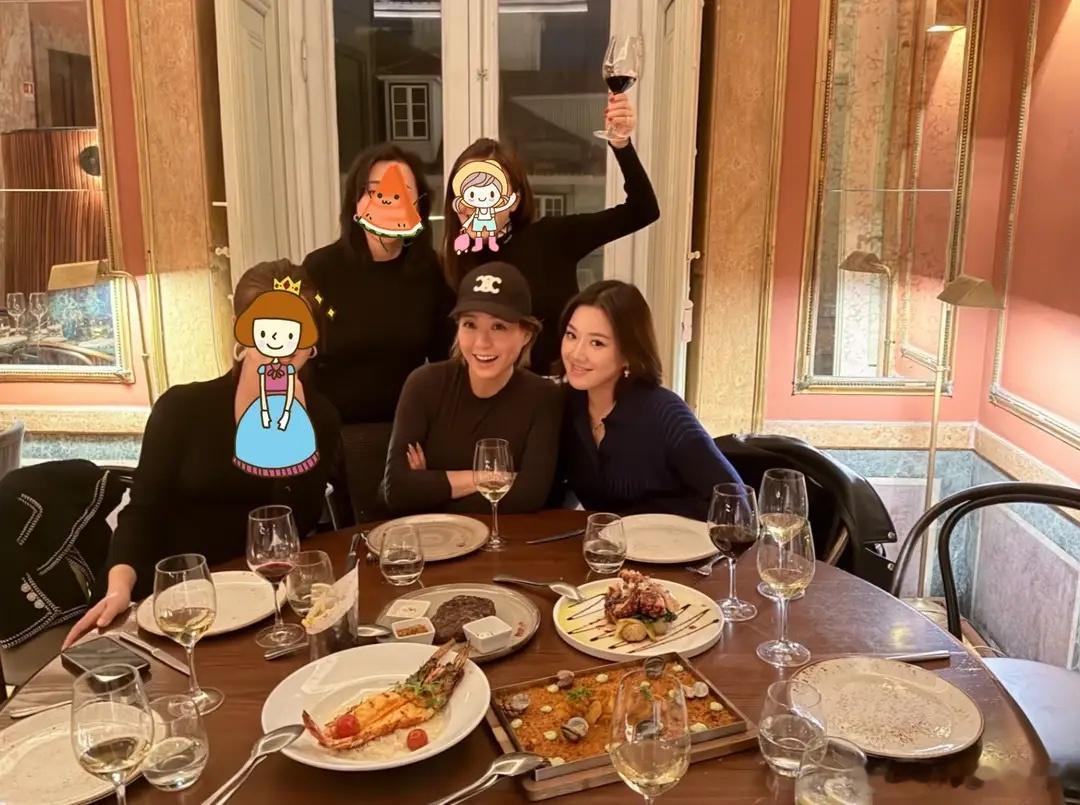 李静和女儿葡萄牙度假，黄小茂又没参与，陪老婆时间还不如戴军多！